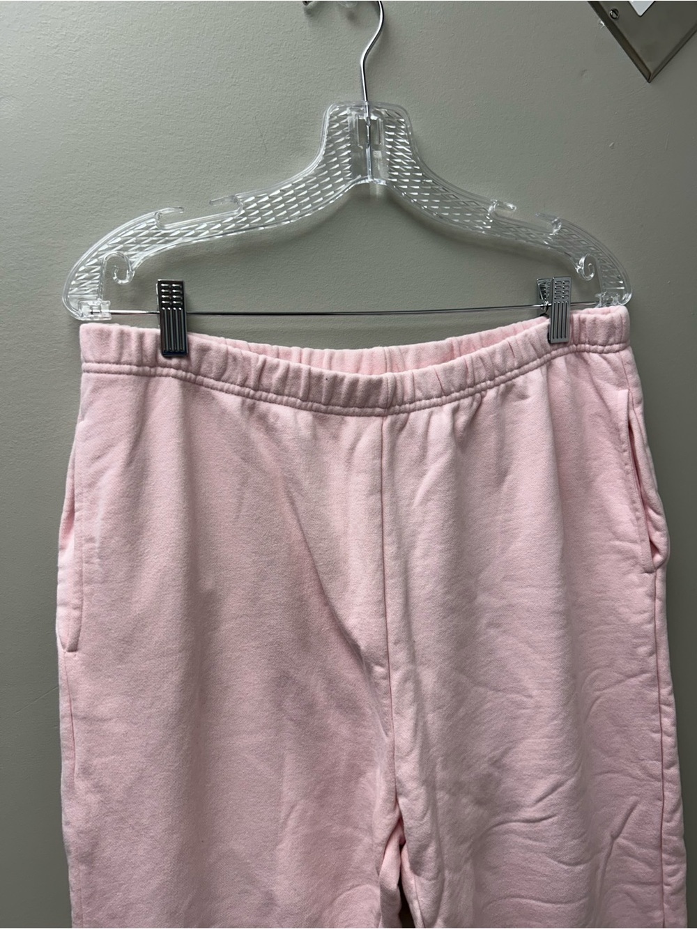 Brunette The Label Women’s Pink Sweatpants - Picture 2 of 5